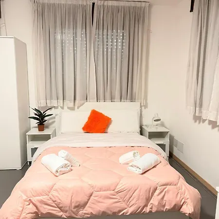 Pensión Tms Maison Mestre
